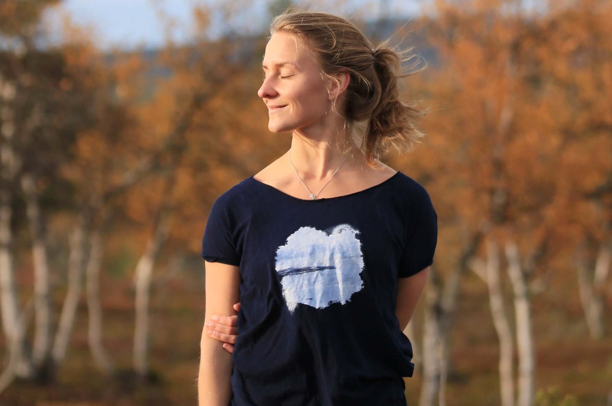Fell t-paita, Fell t-shirt, VALOTUS, ekologista muotia, eco fashion, slow fashion, sustainable fashion, ekomuoti, sustainable clothing brand, hidas muoti