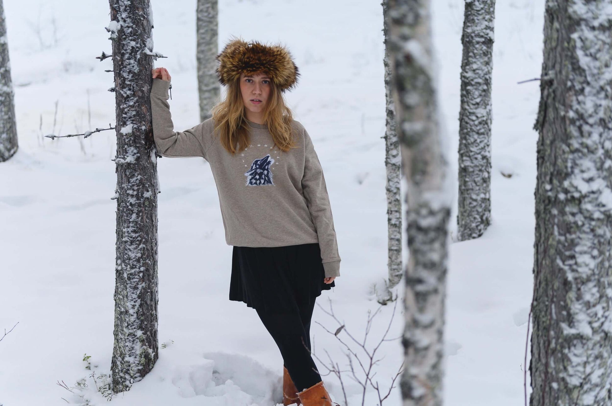 The Howl collegepaita, The Howl crewneck, VALOTUS, ekologista muotia, eco fashion, slow fashion, sustainable fashion, ekomuoti, sustainable clothing brand, hidas muoti
